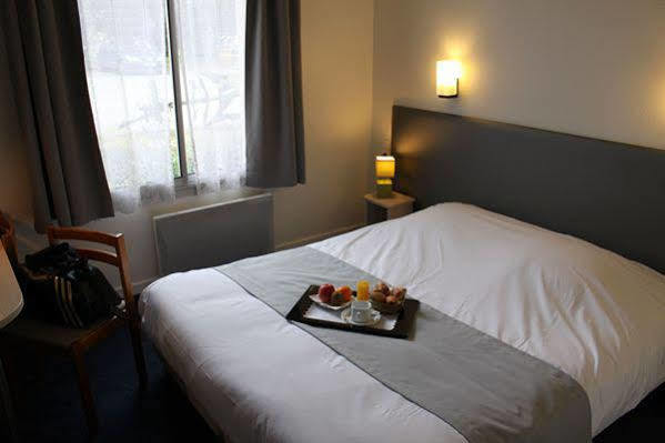 Logis Hotel Lodge La Valette Cesson-Sévigné Exteriér fotografie